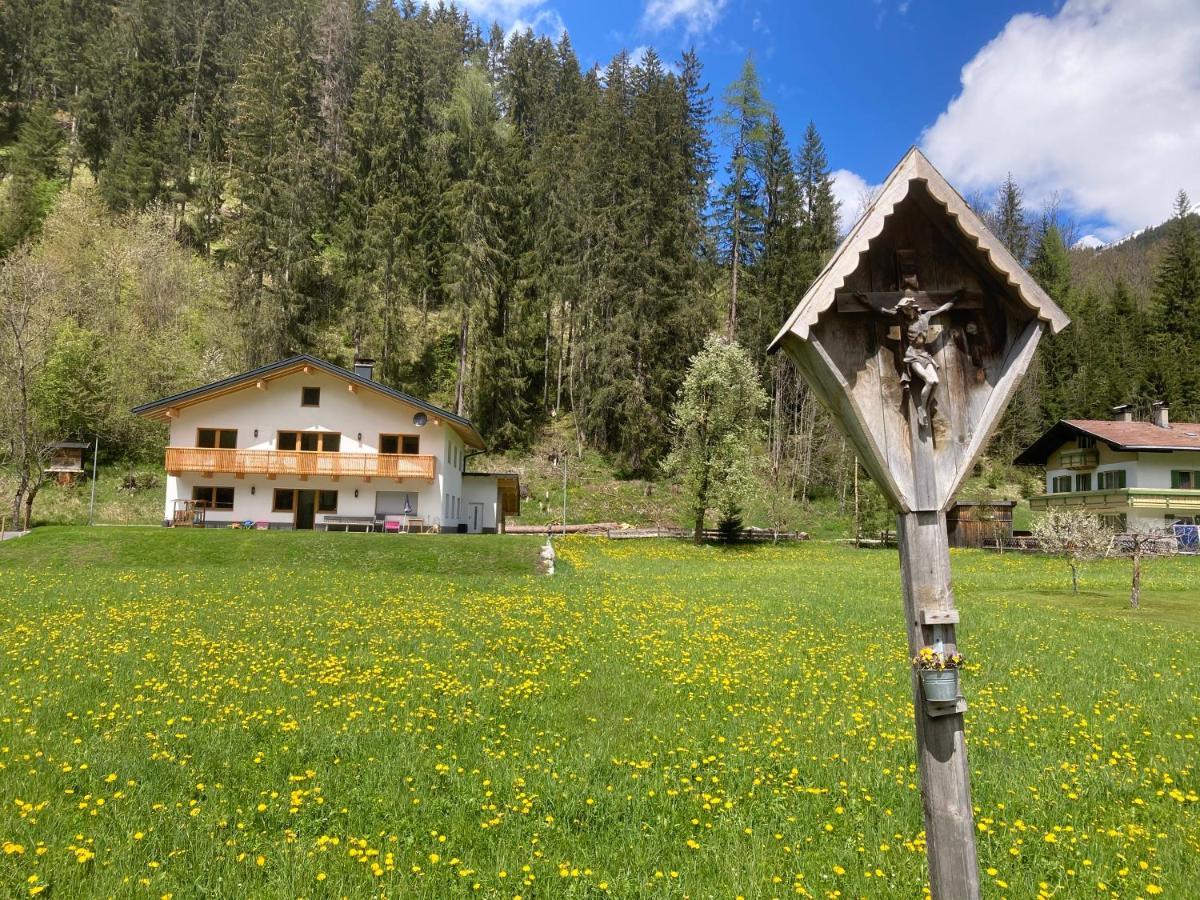 Appartement Bergfuier Holzgau Esterno foto